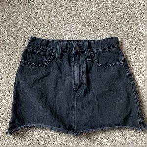 Madewell black skirt